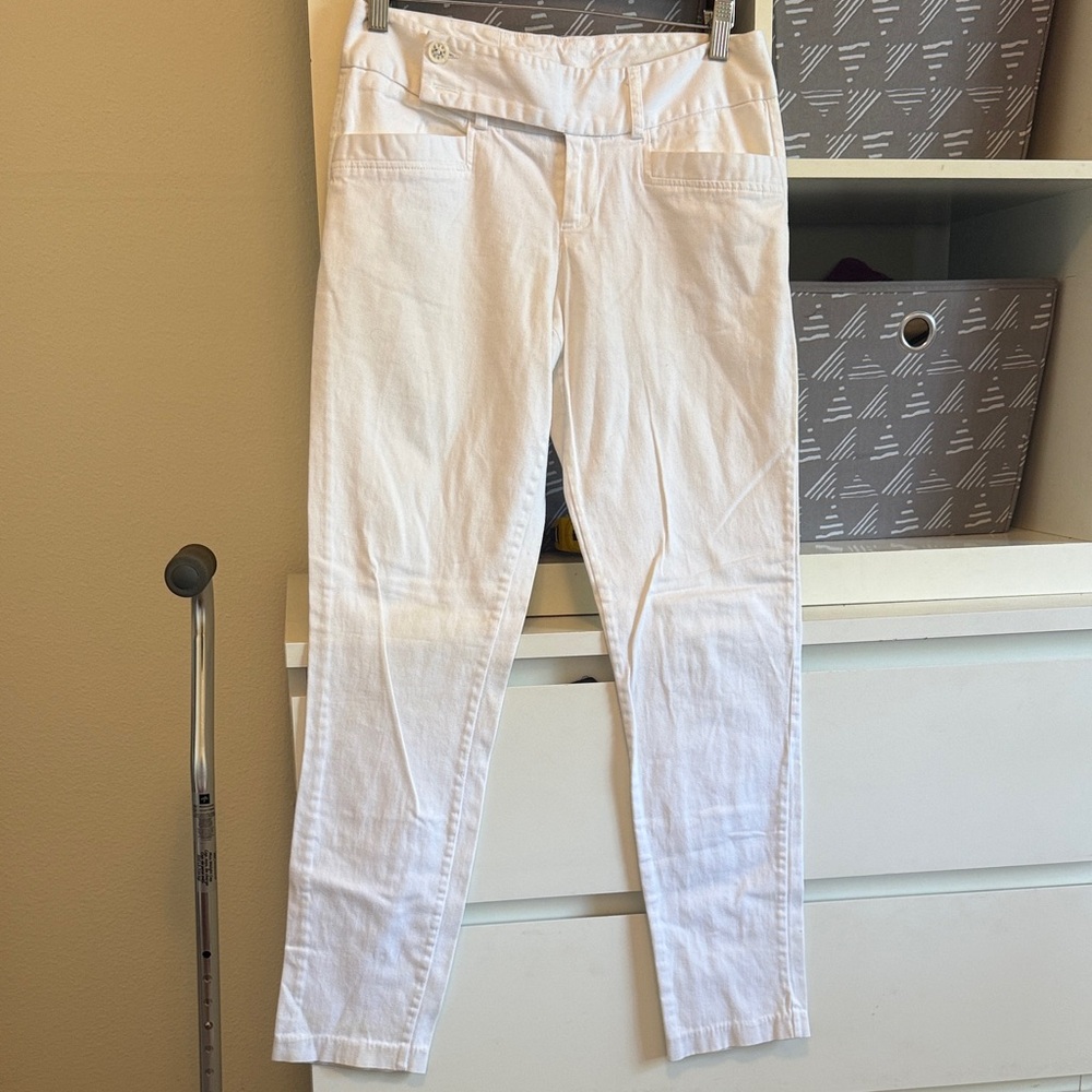 Chic White Skinny Pants for Women